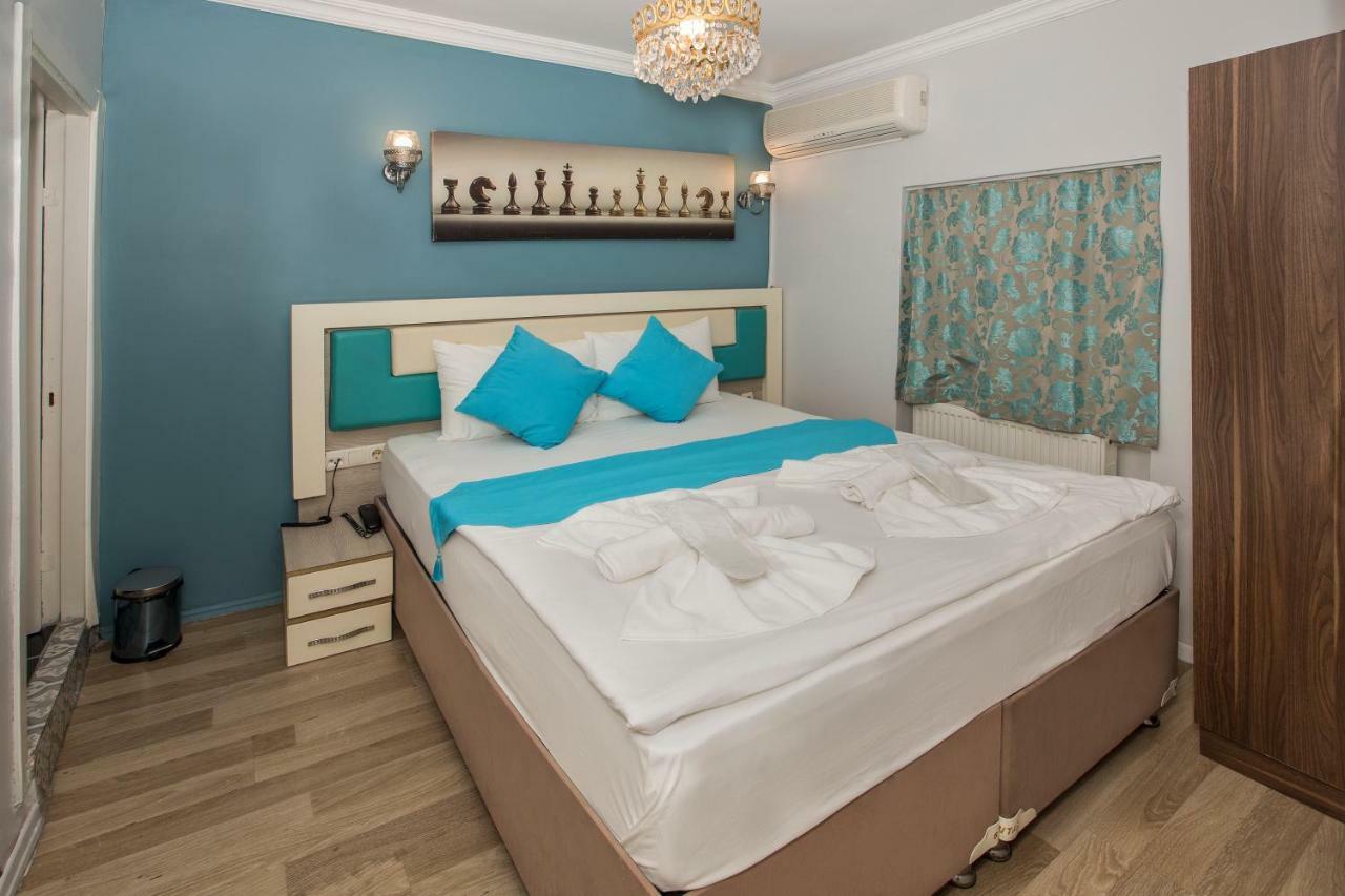 Royal Family Hotel Istanbul Bagian luar foto