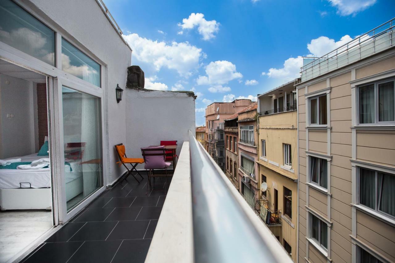 Royal Family Hotel Istanbul Bagian luar foto