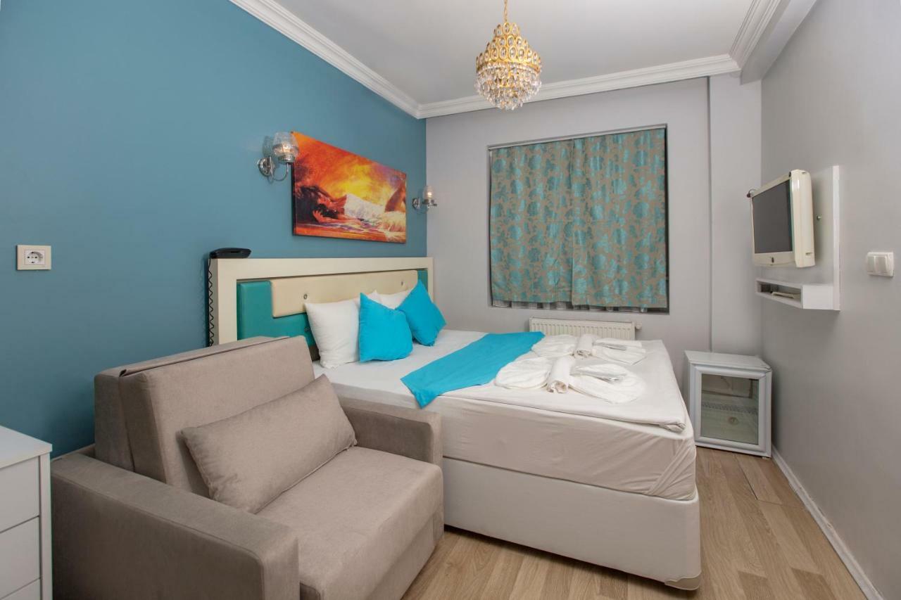 Royal Family Hotel Istanbul Bagian luar foto