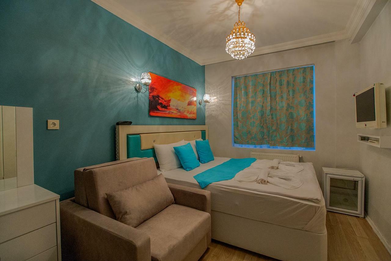 Royal Family Hotel Istanbul Bagian luar foto