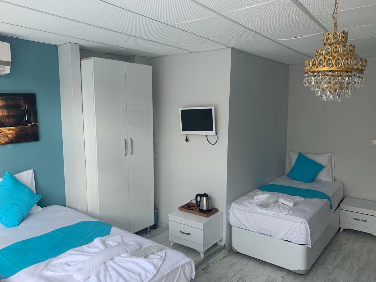 Royal Family Hotel Istanbul Bagian luar foto